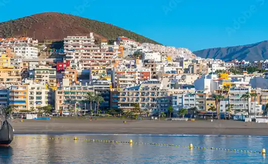 Los Cristianos: Tourist resort in Tenerife