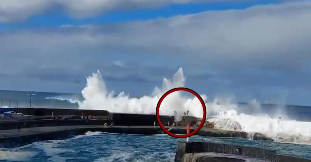 Anomalous waves in the Canary Islands
