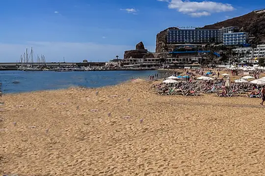 Playa de Puerto Rico in Gran Canaria